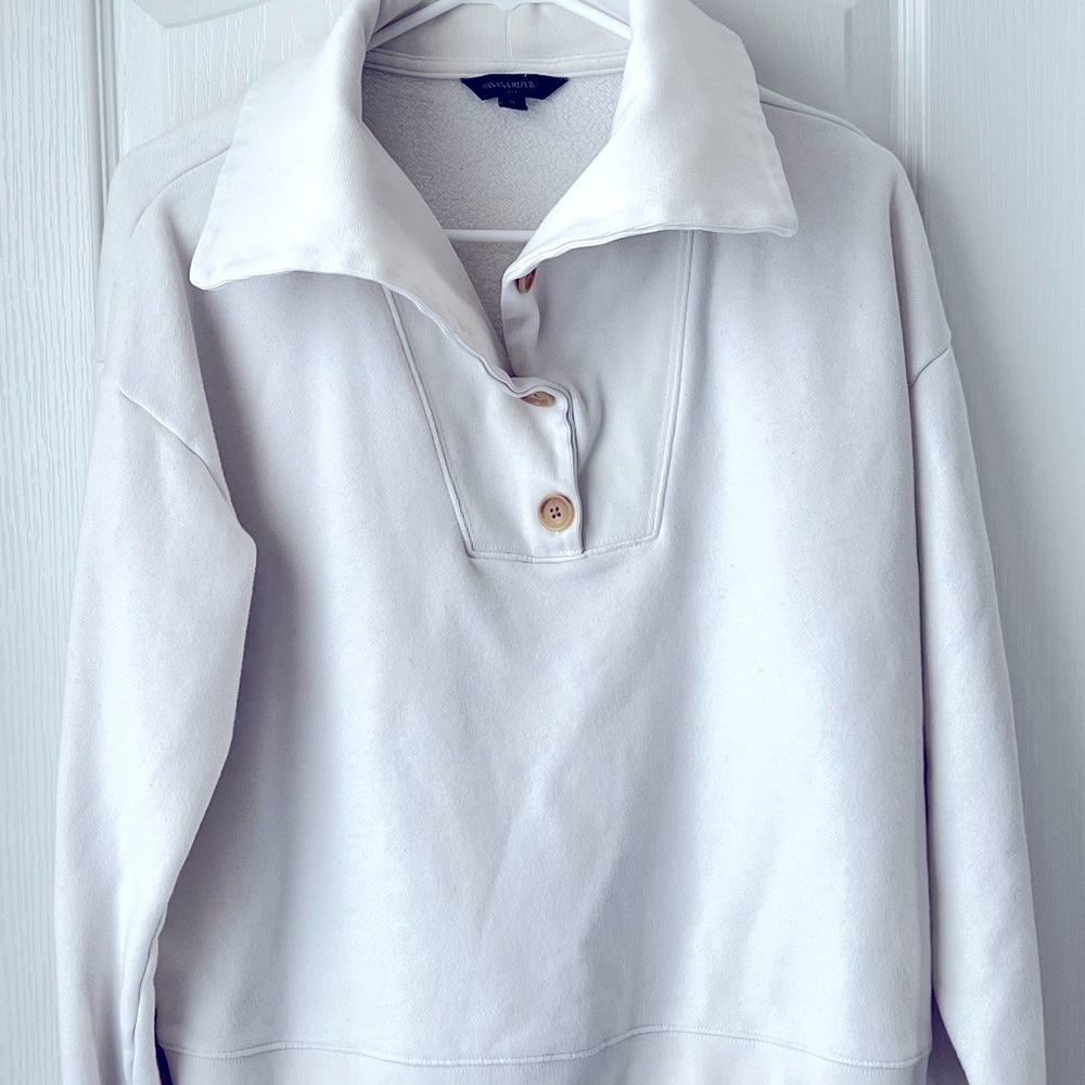 White Collared sweater Banana Republic size Small